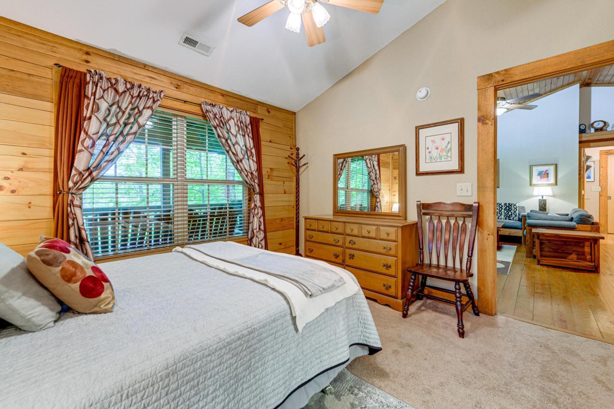Serene Maggie Valley Retreat With Deck And Hot Tub! Luaran gambar